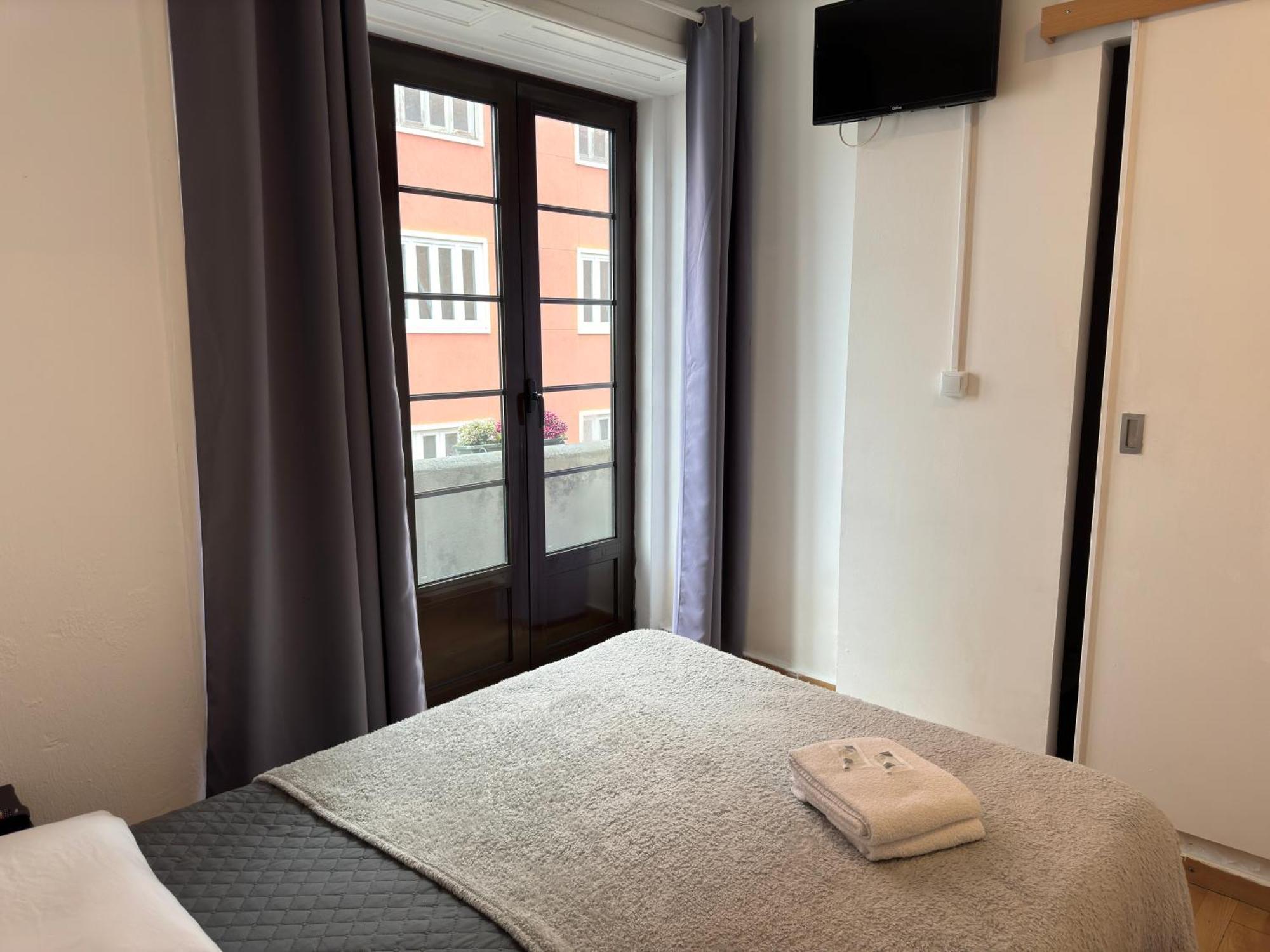 Peters Guesthouse Aveiro Dış mekan fotoğraf